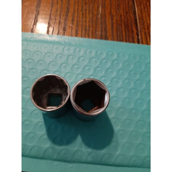 Vintage Craftsman Lot 2 3/4" 6 and 12 Point 3/8" Drive Sockets - Picture 4 of 4